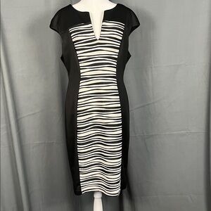 Connected Apparel Black and White Wave Pattern Midi Dress